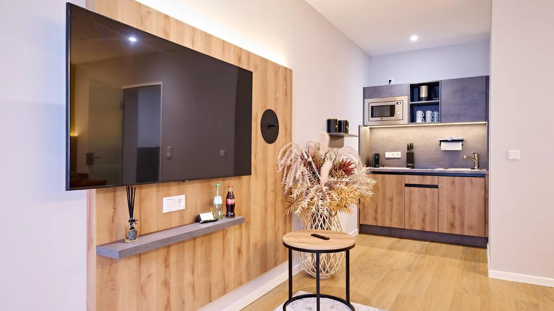 Apartment Xzllenz Traum Studio-Apartment, Frei-Parken, U-Bahn, Kueche Nürnberg