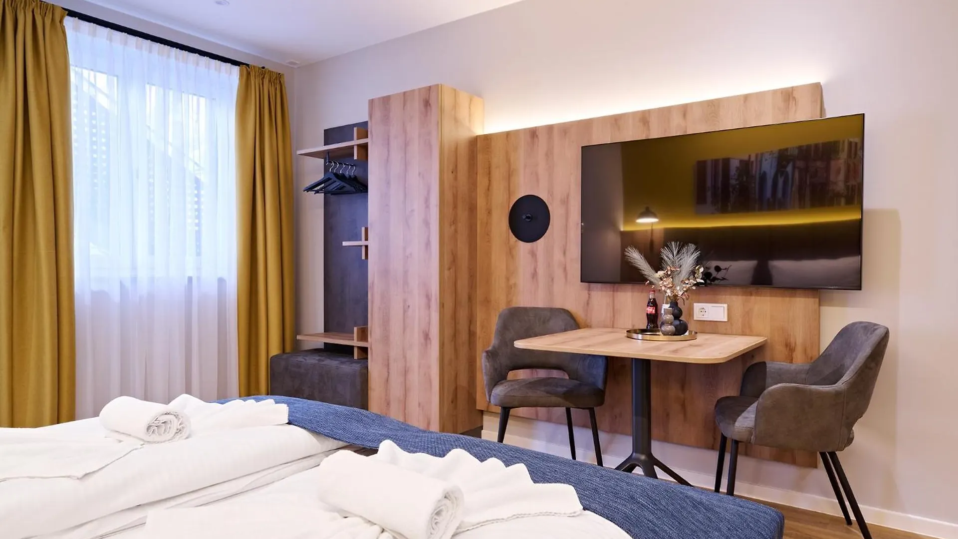 Appartamento Xzllenz Traum Studio-Apartment, Frei-Parken, U-Bahn, Kueche Norimberga